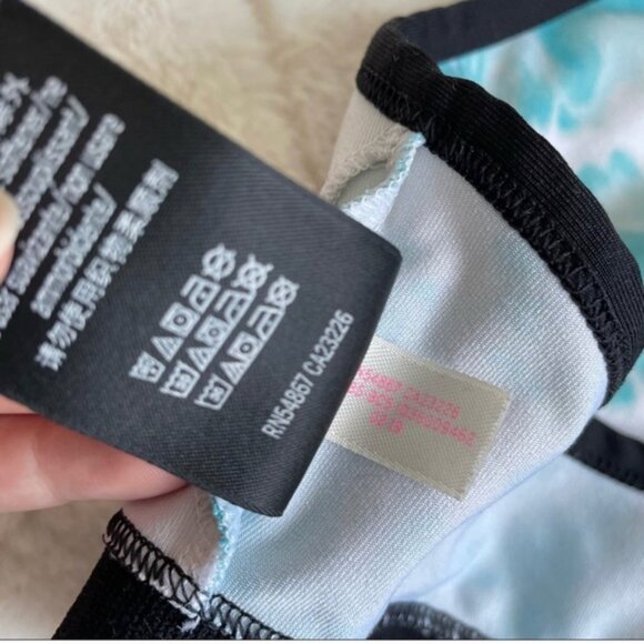 Victoria's Secret PINK | Ultimate Tie Dye Mesh Racerback Sports Bra | Size Large - Picture 7 of 7